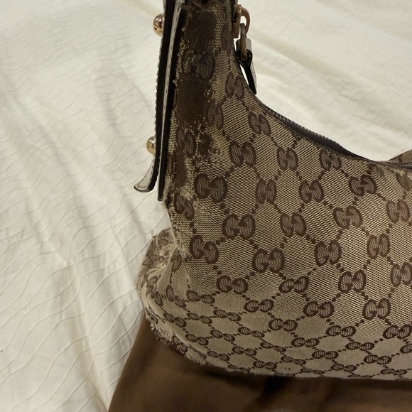 100% Authentic Gucci Beige Monogram Shoulder Bag - Picture 3 of 13